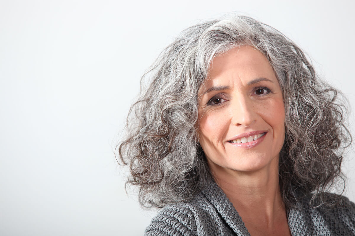 does hair get frizzy as you age