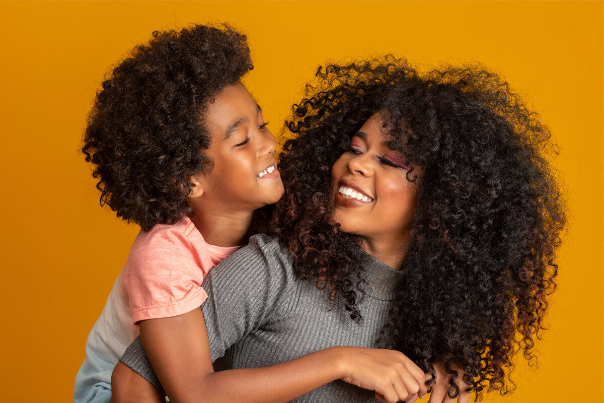 frizzy hair genetics from mom