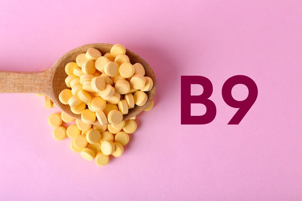 Vitamins required for women to grow hair during menopause Folic acid can fix the lack of oxygen and nutrients causing hair to fall