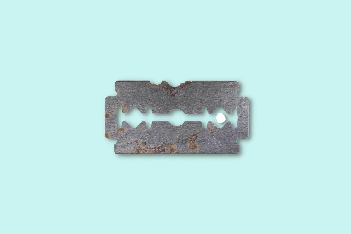 sharp blade cuts strong shape