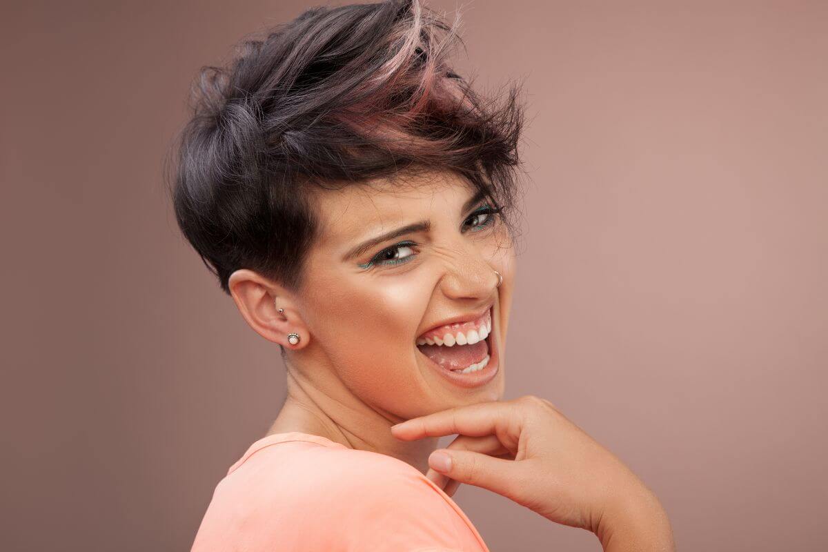 a short hair trim makes hair look even